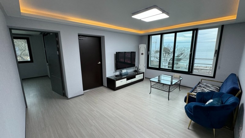 https://yaimg.yanolja.com/v5/2025/01/20/04/678dce4bca2132.66231076.jpg