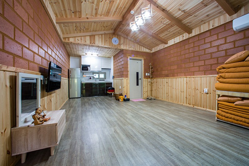 https://yaimg.yanolja.com/v5/2025/01/20/09/678e13030a6827.46620025.jpg