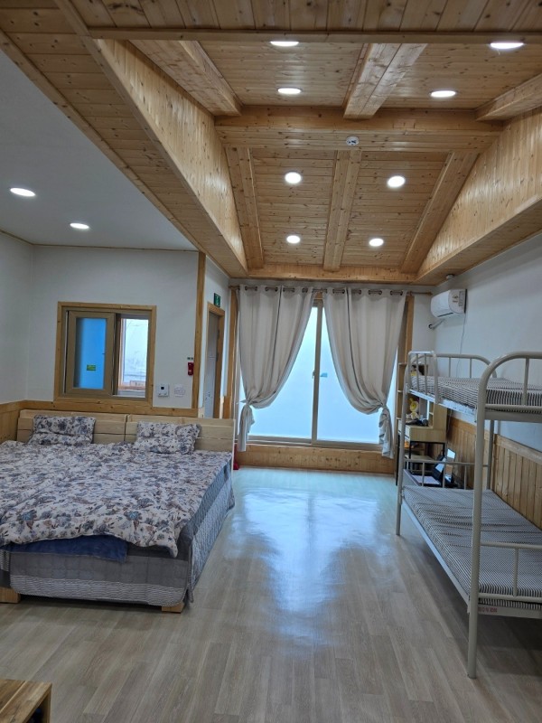 https://yaimg.yanolja.com/v5/2025/01/20/09/678e19f602ba62.10546533.jpg