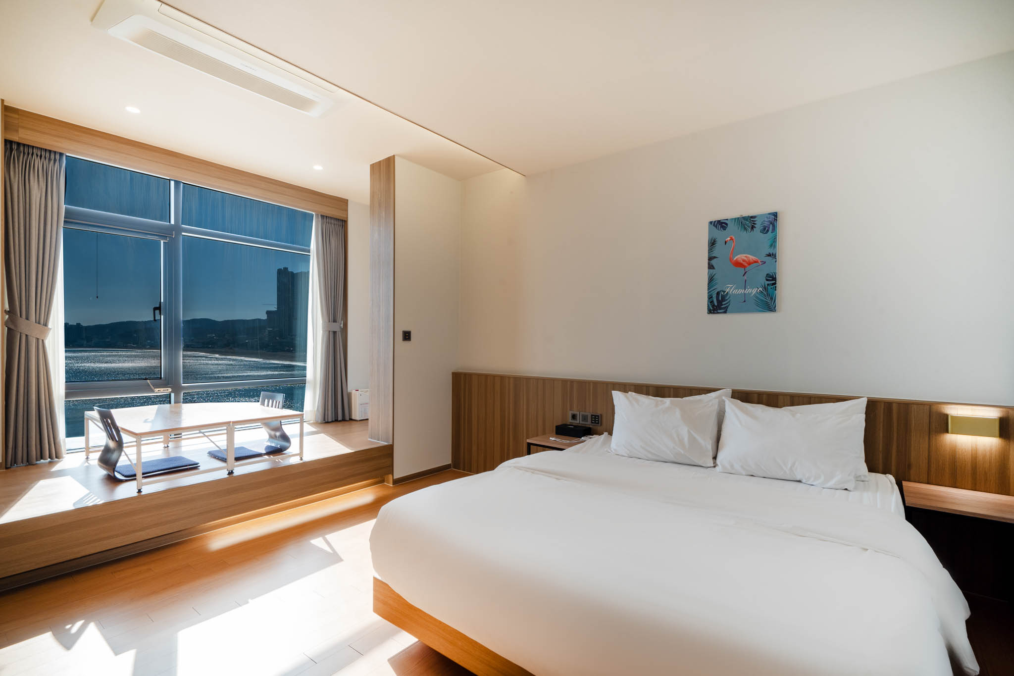 디럭스 에메랄드 오션뷰(에어드레서+넷플릭스(개인계정))