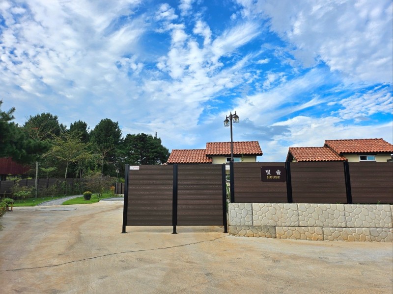 https://yaimg.yanolja.com/v5/2025/01/22/10/6790cebdbb80d5.36863226.jpg