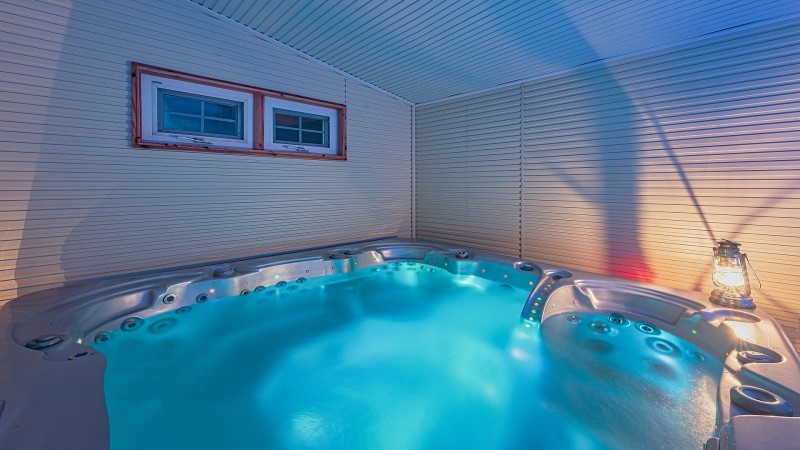 room detail thumbnail 2