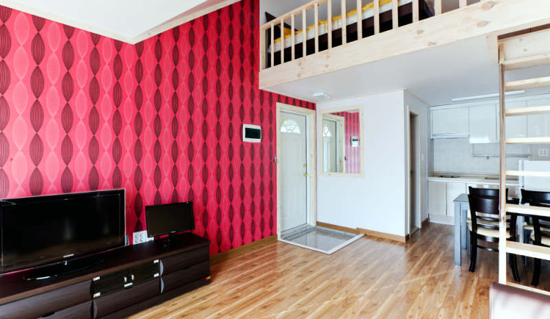 room detail thumbnail 2