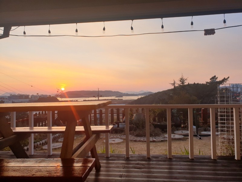 https://yaimg.yanolja.com/v5/2025/01/30/05/679b11ea2f91a1.35401834.jpg