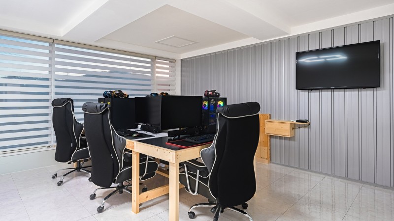 room detail thumbnail 1