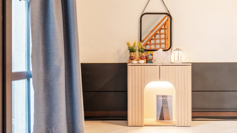 room detail thumbnail 2