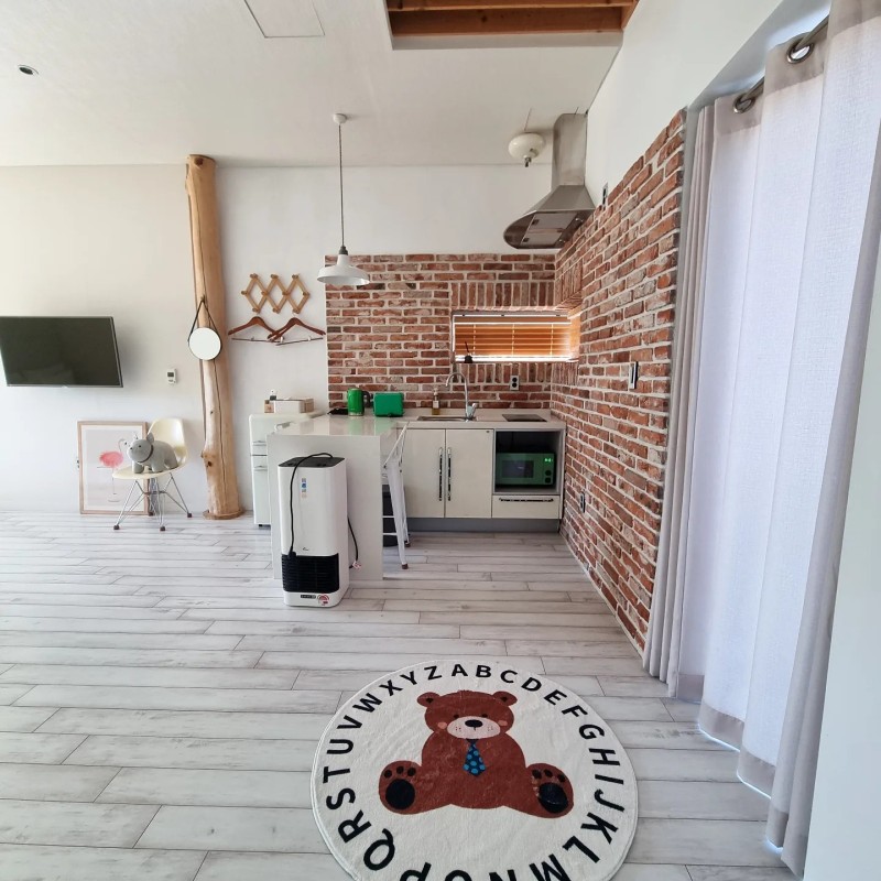 https://yaimg.yanolja.com/v5/2025/02/01/08/679ddd7fa4c855.83079454.jpg