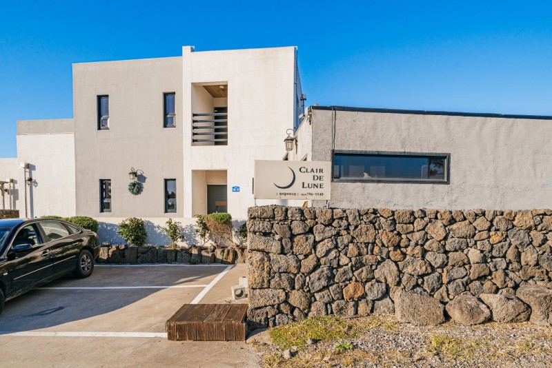 https://yaimg.yanolja.com/v5/2025/02/04/04/67a196403ba633.05965410.jpg