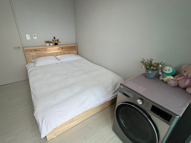 https://yaimg.yanolja.com/v5/2025/02/04/06/67a1b884279446.82768982.jpg