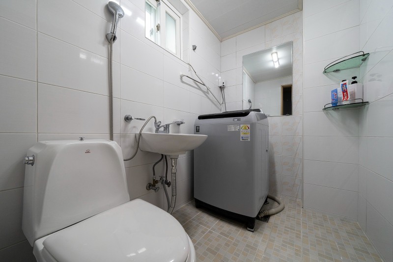 https://yaimg.yanolja.com/v5/2025/02/05/00/67a2b4b2122697.77309566.jpg