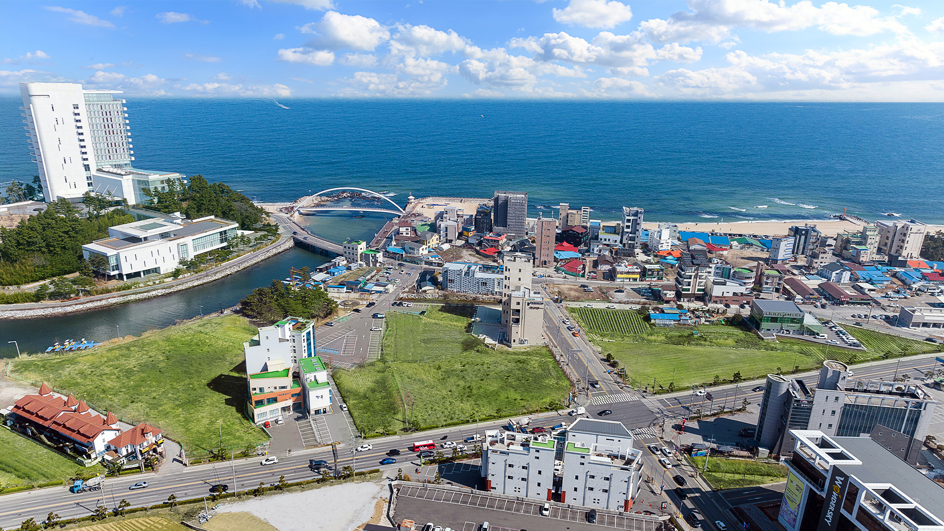 https://yaimg.yanolja.com/v5/2025/02/05/07/67a3134f983de9.12075075.jpg