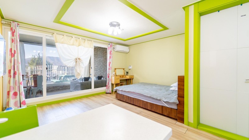 https://yaimg.yanolja.com/v5/2025/02/06/10/67a48d7bd94c62.93007721.jpg