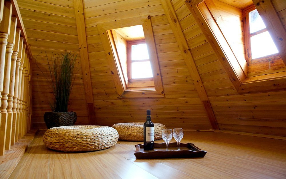 room detail thumbnail 2