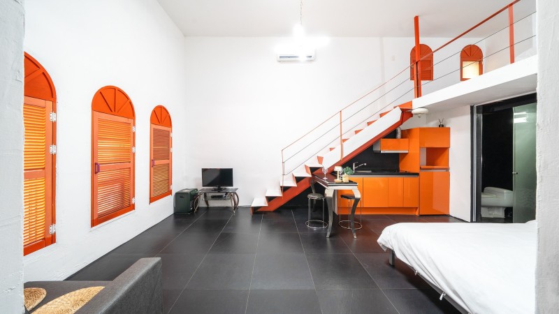 room detail thumbnail 1