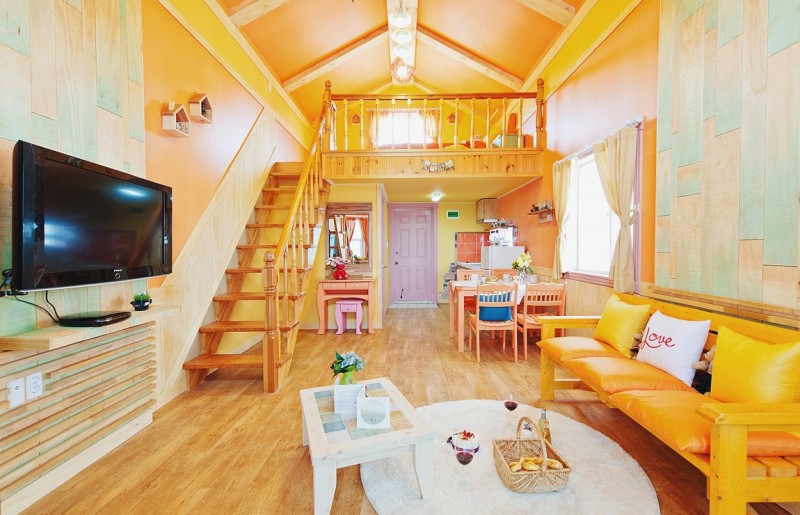 room detail thumbnail 1