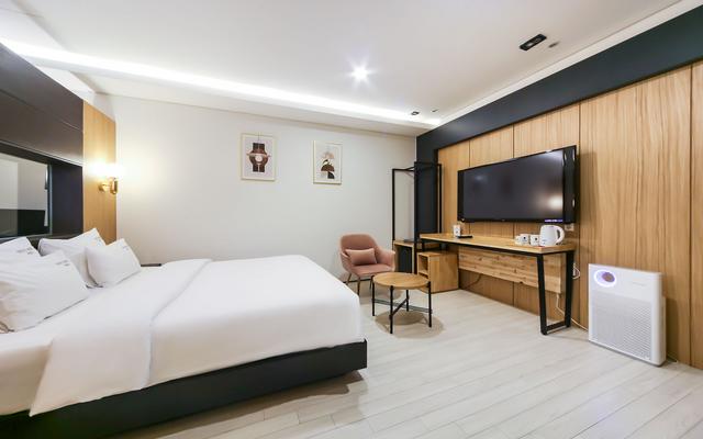 김해 어방동 호텔스테이 247