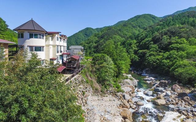 산청 지리산물좋은펜션