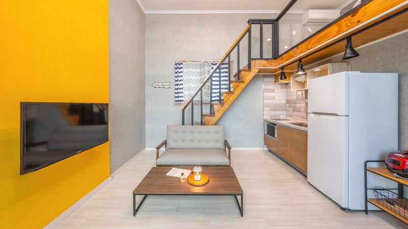 room detail thumbnail 2