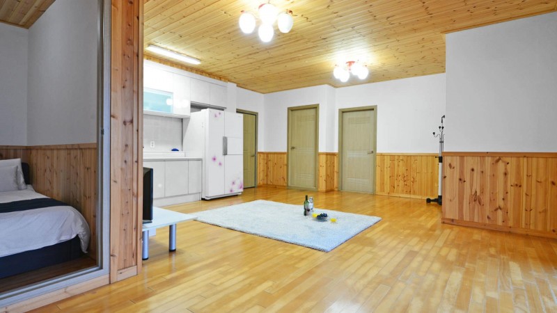 https://yaimg.yanolja.com/v5/2025/02/13/11/67add479caffd5.59698789.jpg