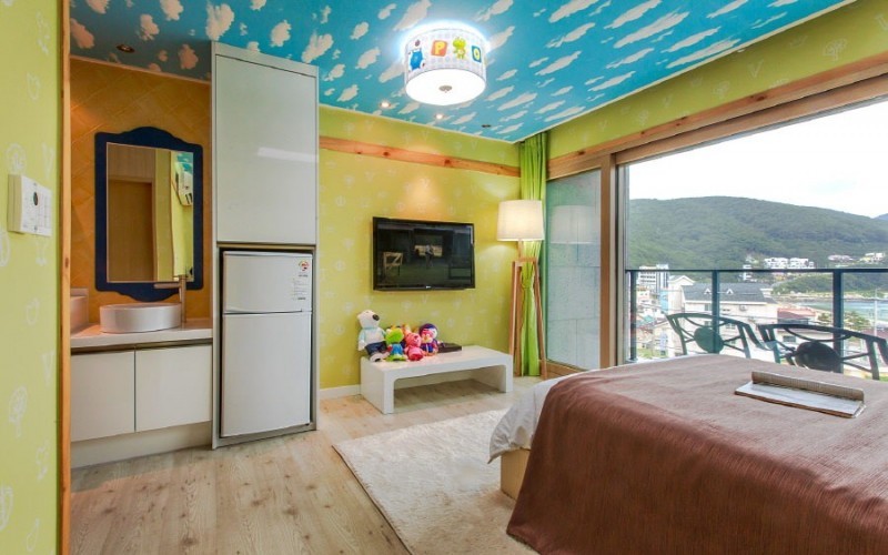 room detail thumbnail 0