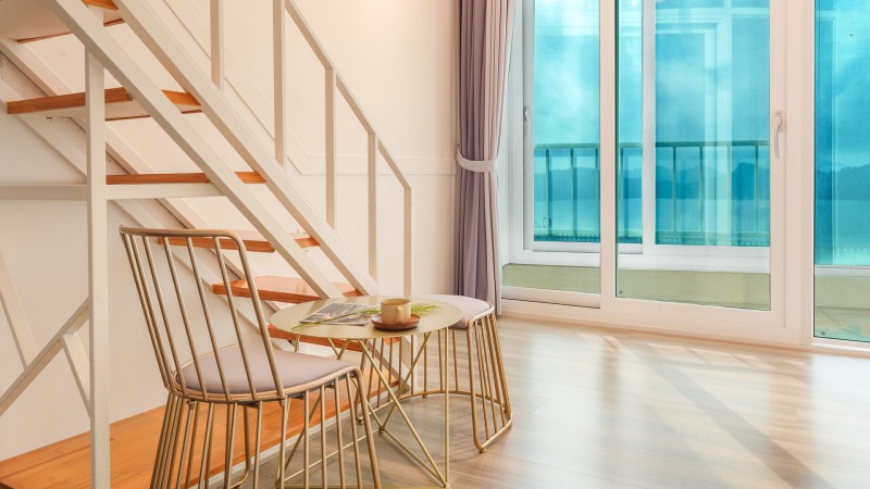 room detail thumbnail 2