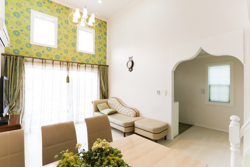 room detail thumbnail 2