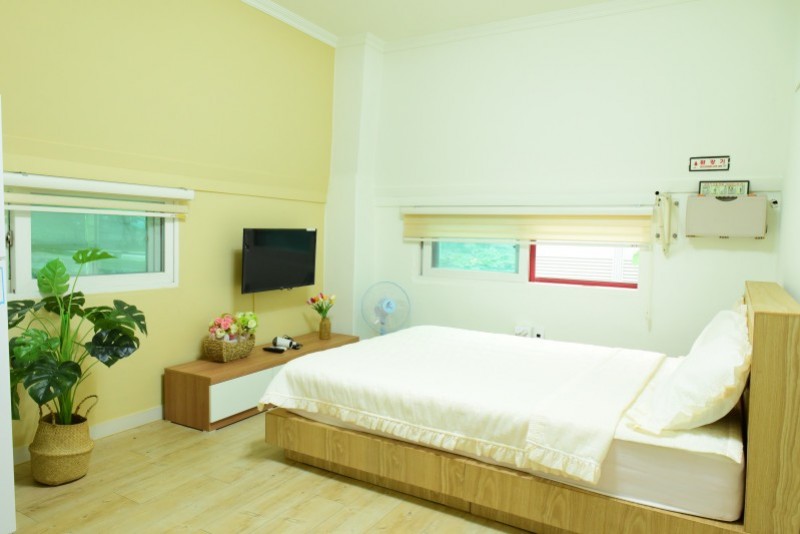 https://yaimg.yanolja.com/v5/2025/02/16/10/67b1c07d9fb2a7.09771948.jpg