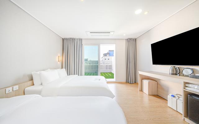 포항 죽도시장 hotel 라자비