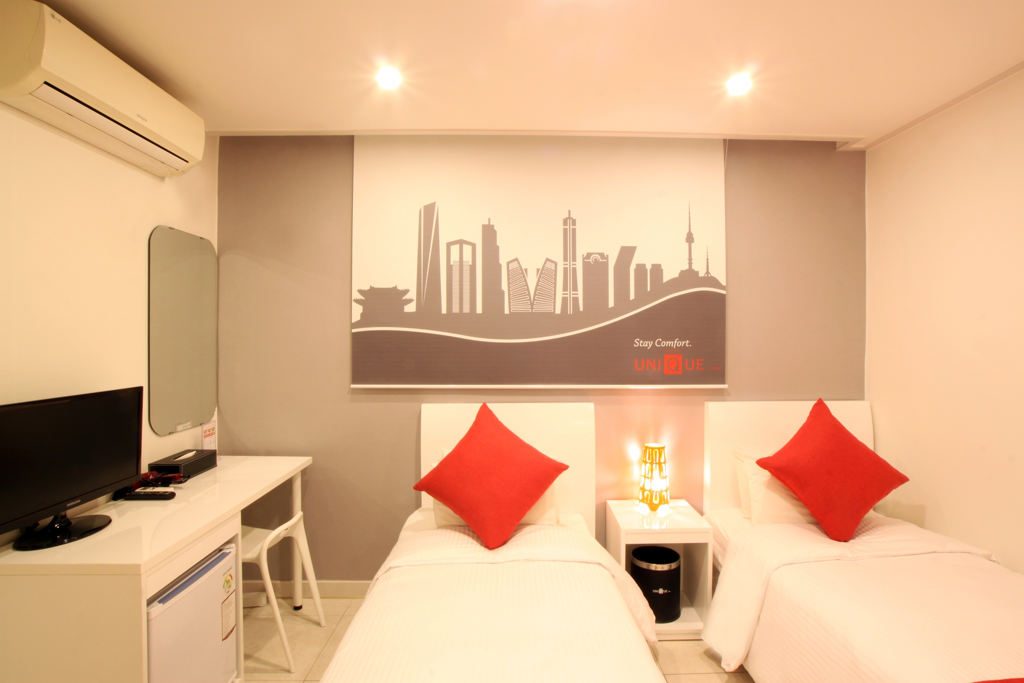 room detail thumbnail 0