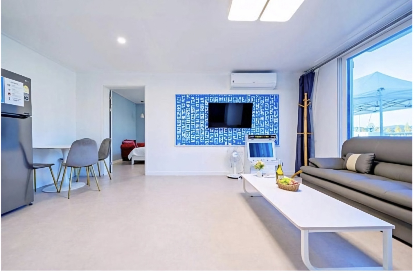 room detail thumbnail 0