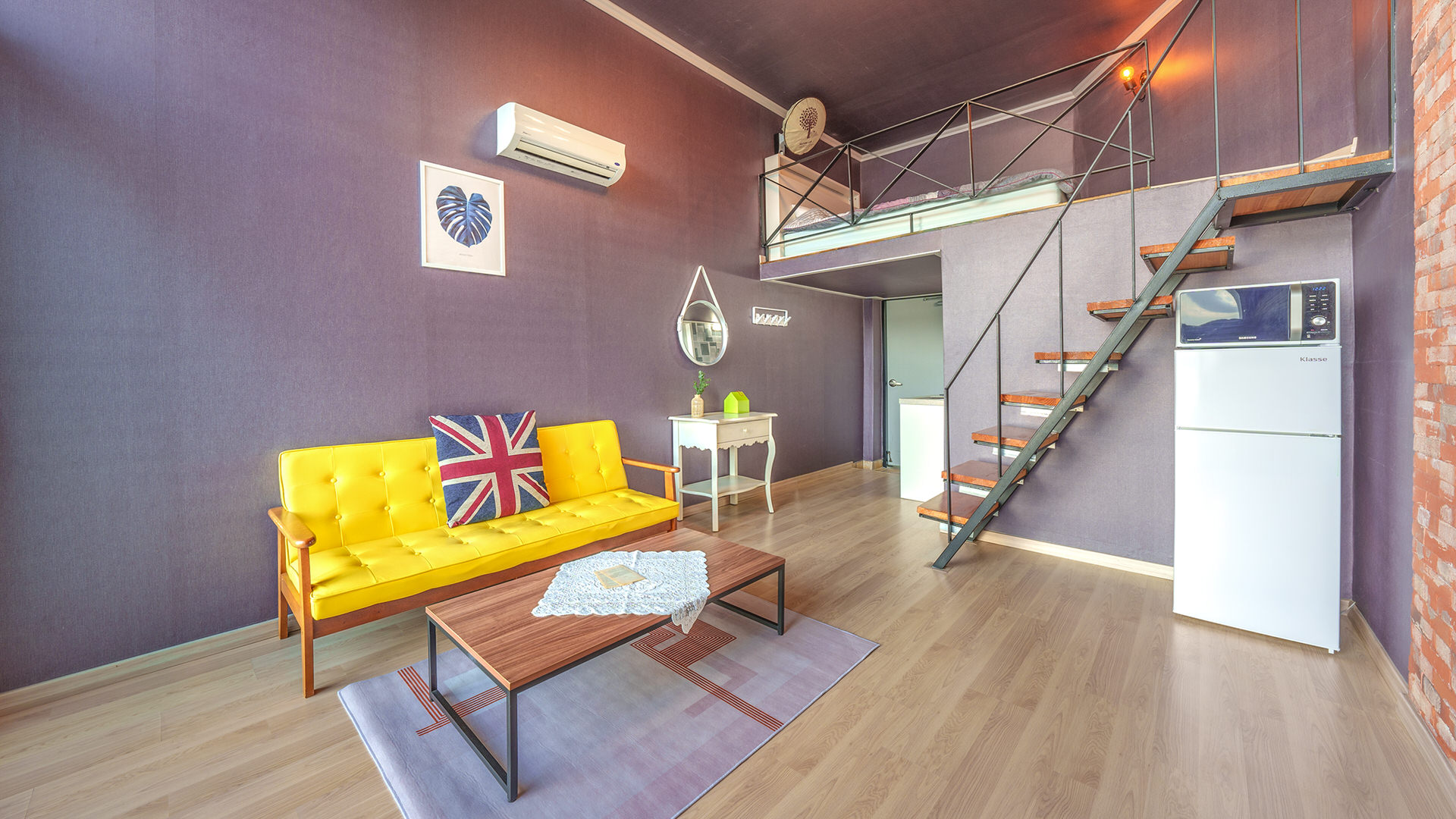 room detail thumbnail 0