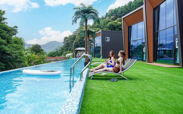 가평 메타버스풀빌라