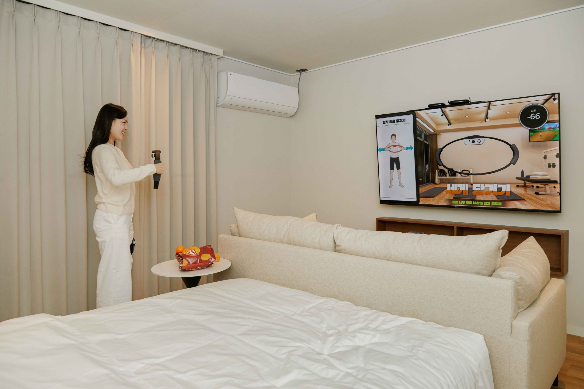 room detail thumbnail 1