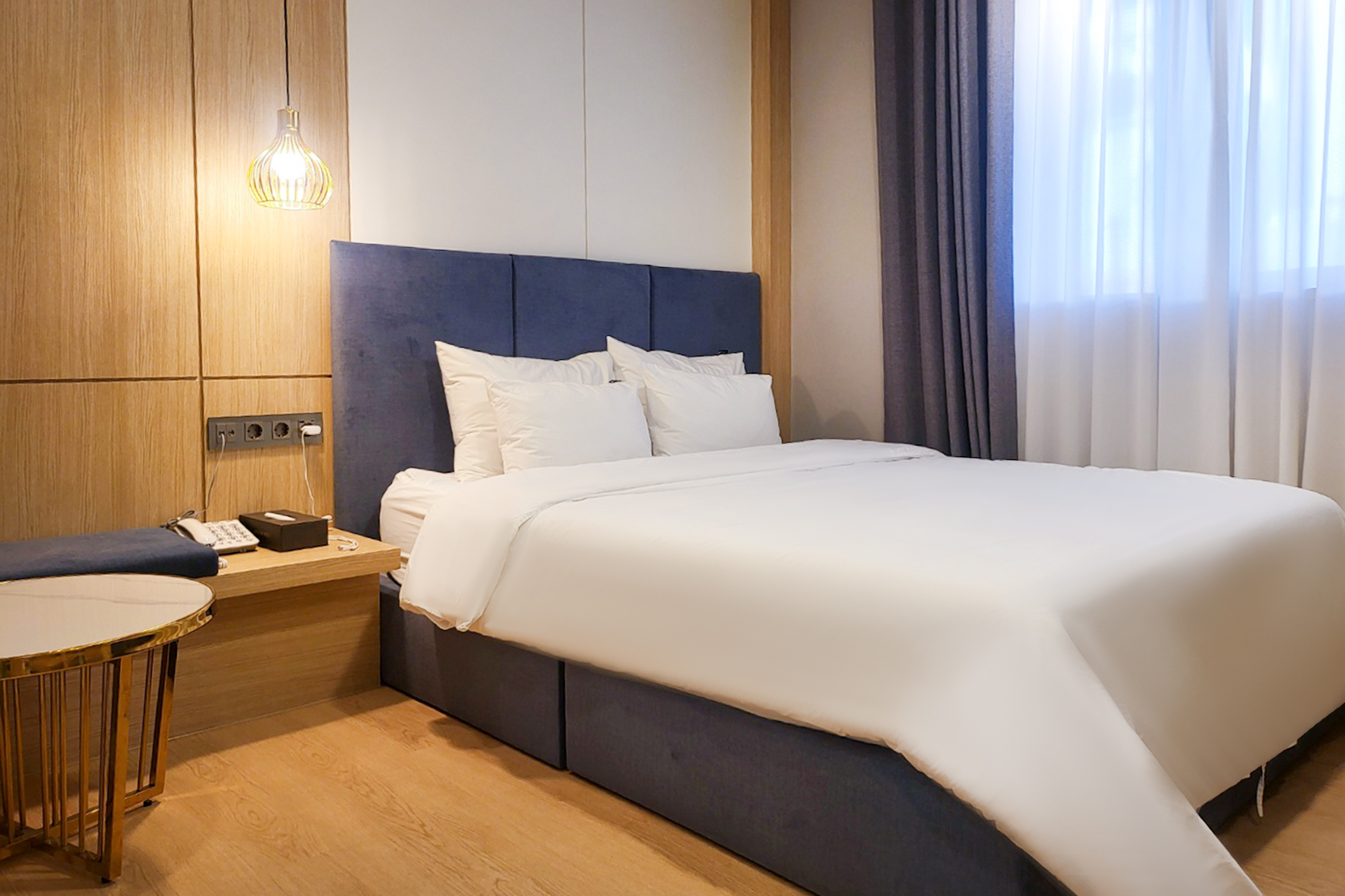 room detail thumbnail 0