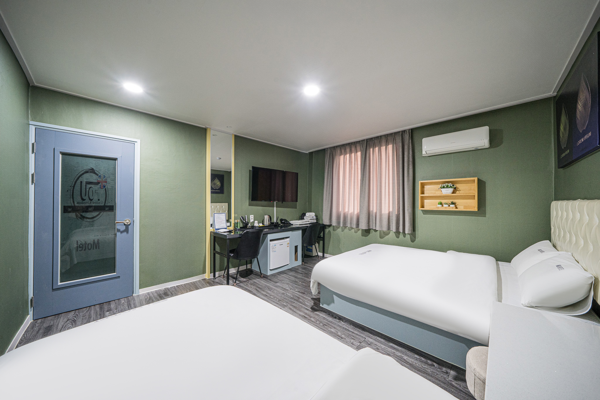 room detail thumbnail 1