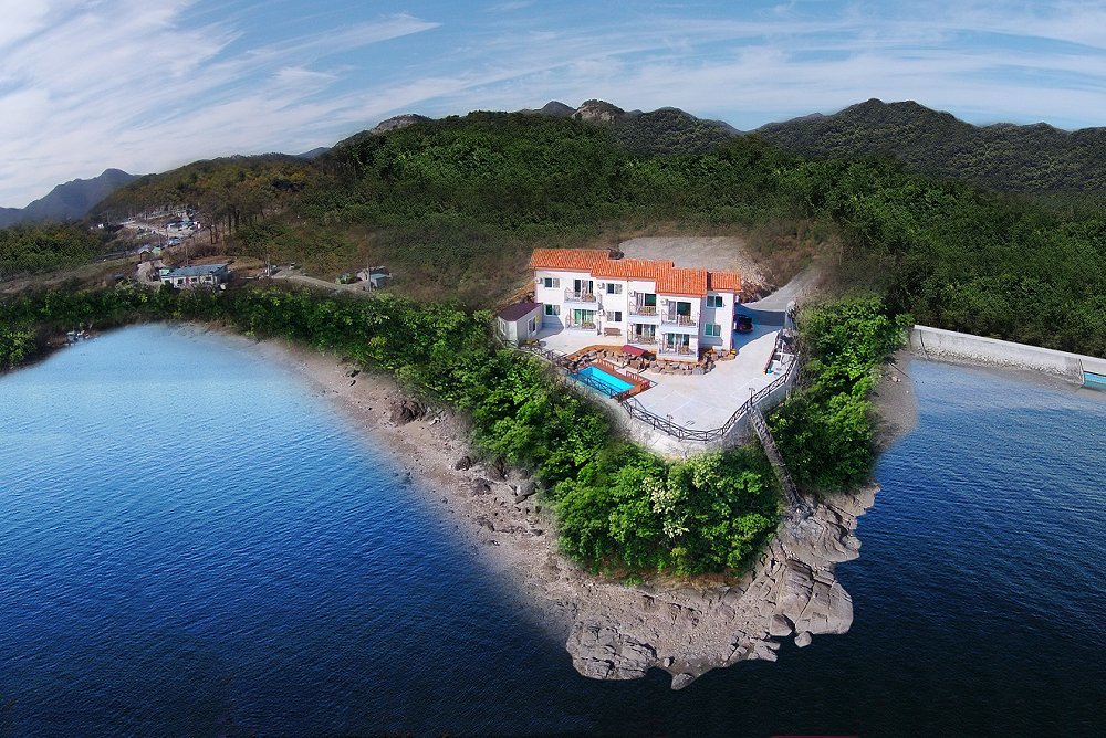부안(변산반도) 바다전망대펜션 수영장