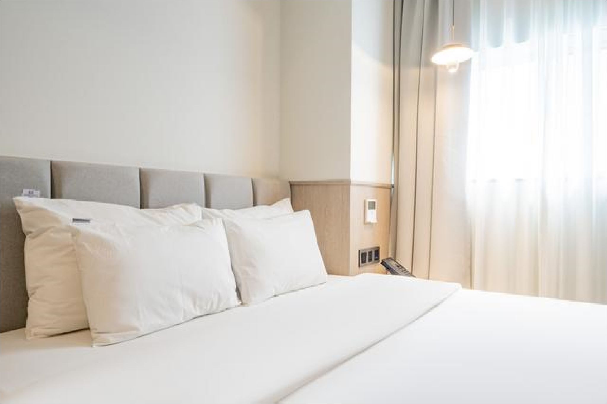 디럭스 더블(Room Only)