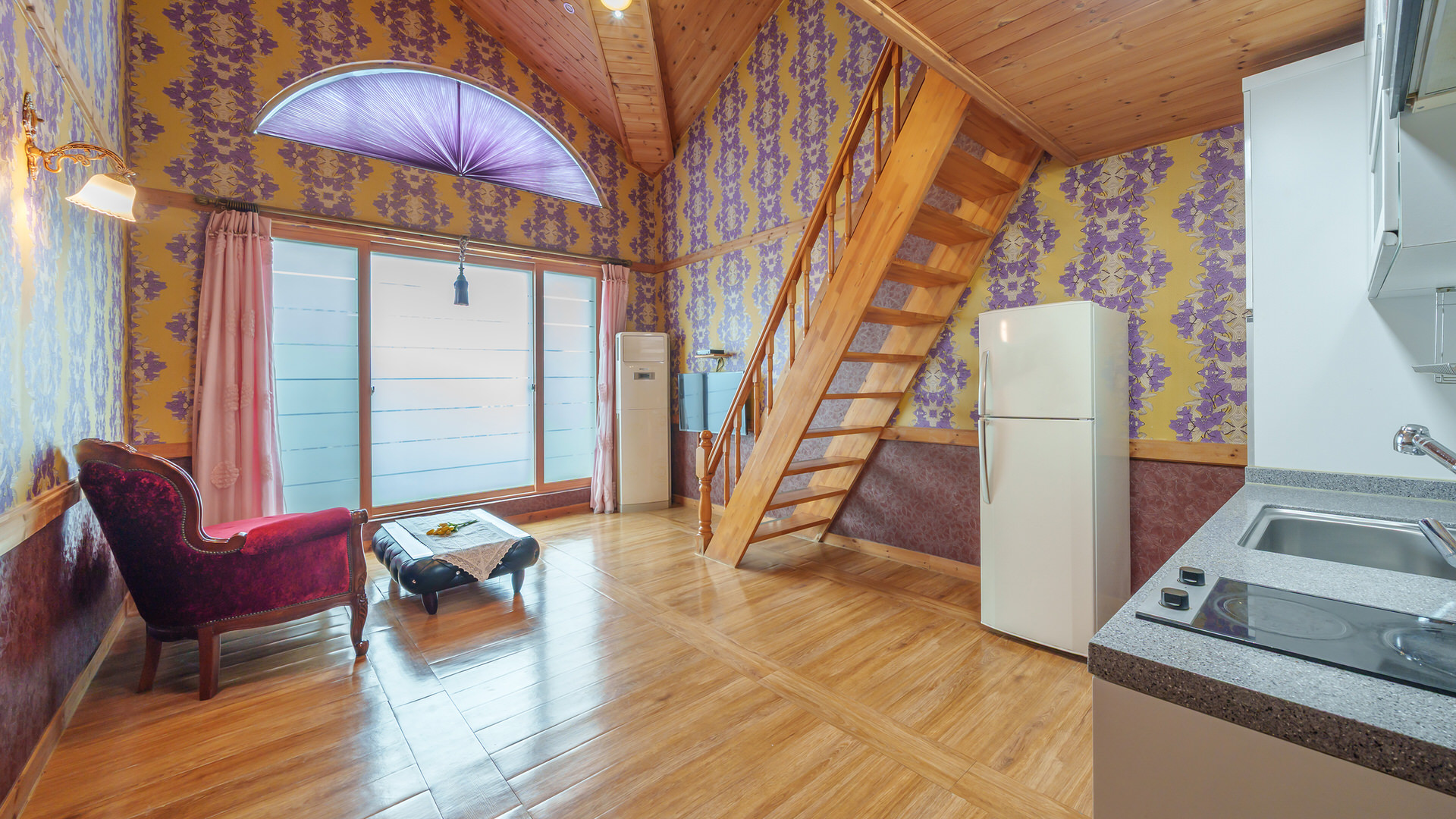 room detail thumbnail 0