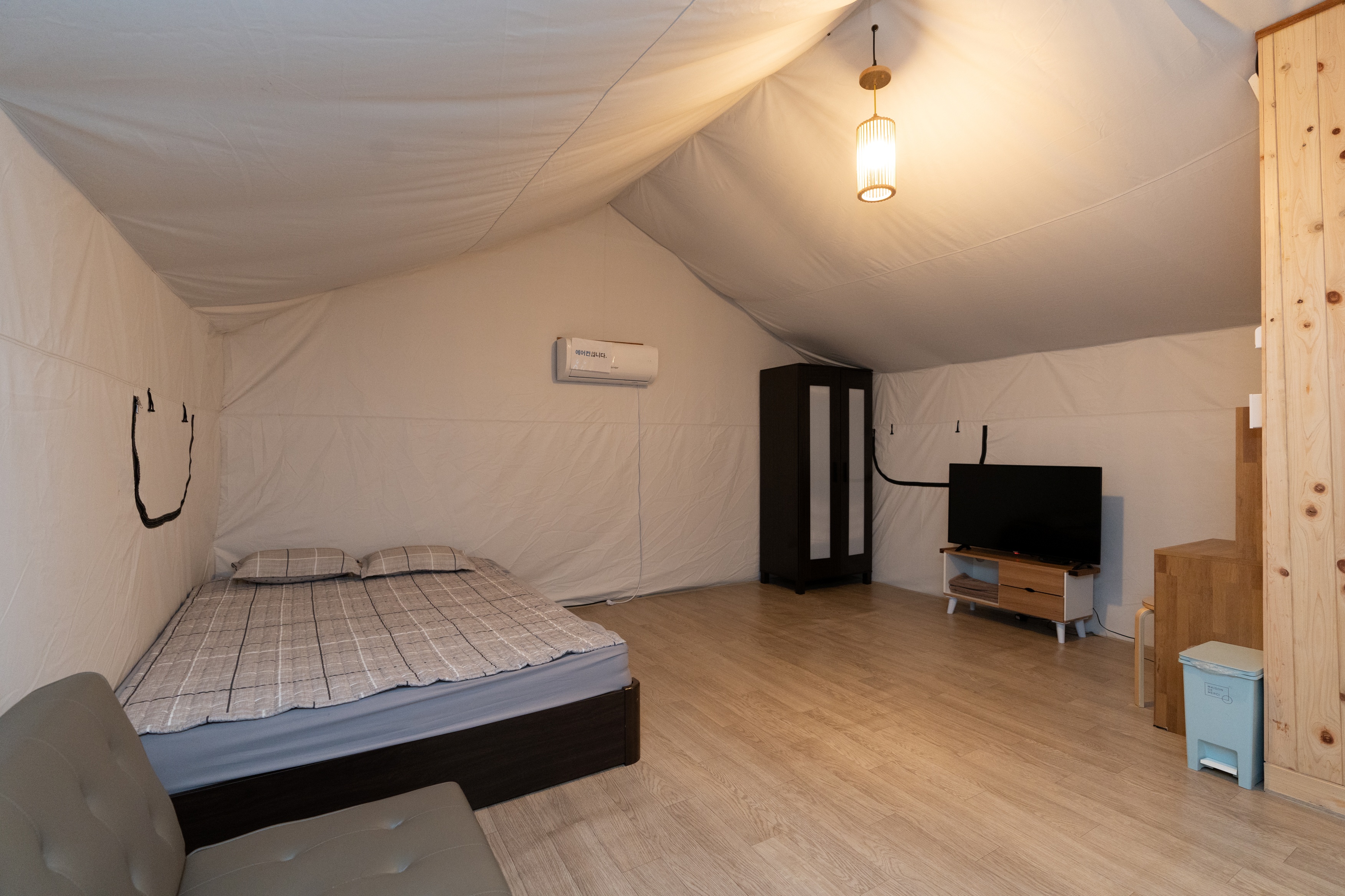 글램핑(2 랜덤배정)(냉난방개별바베큐장(4계절이용가능))