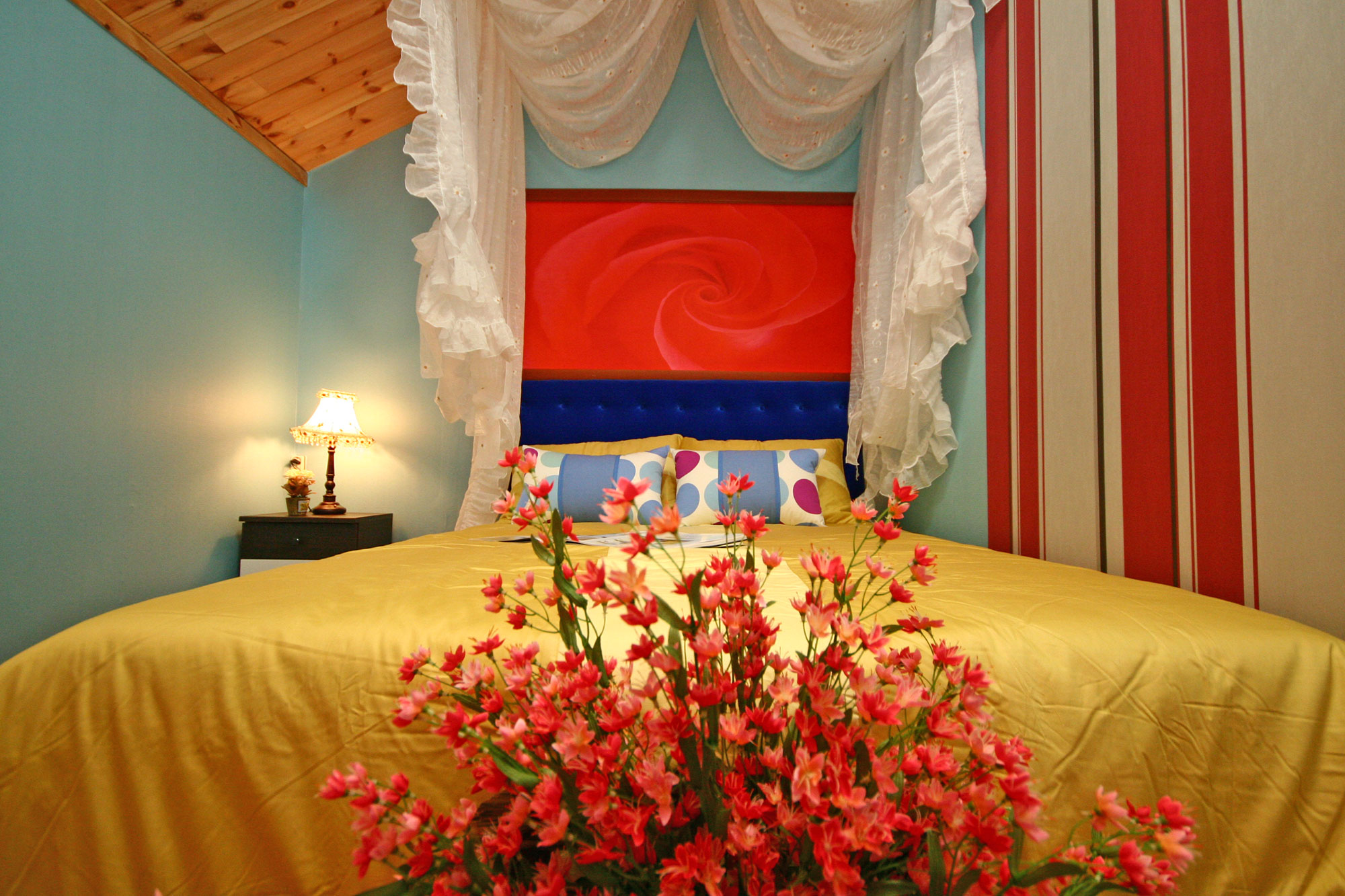 room detail thumbnail 0