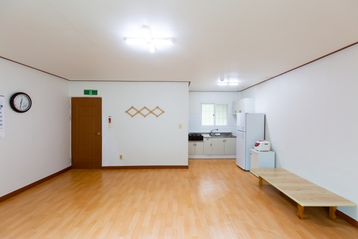 https://yaimg.yanolja.com/v5/2025/04/19/04/6803280f51f188.47365833.jpg