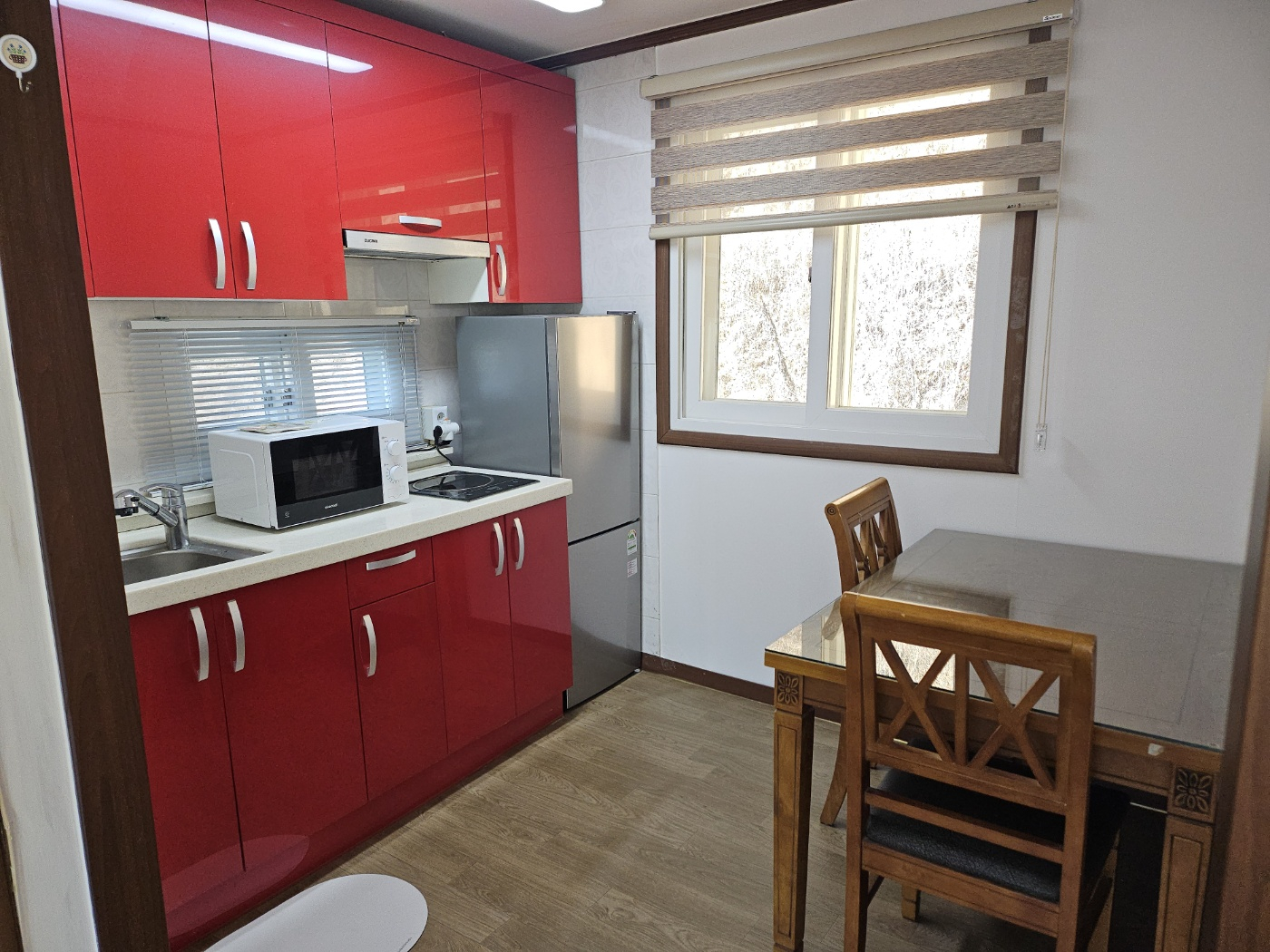 https://yaimg.yanolja.com/v5/2025/04/19/08/680360f4d51c40.18262722.jpg