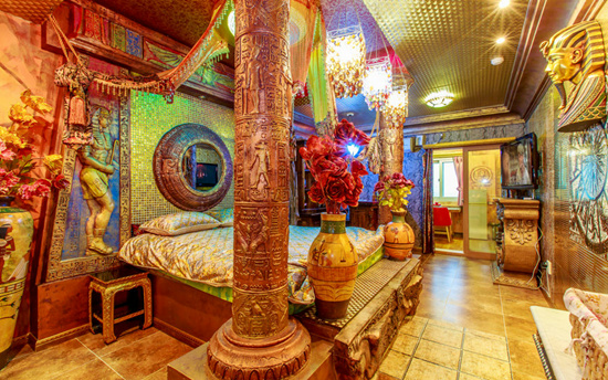 room detail thumbnail 2