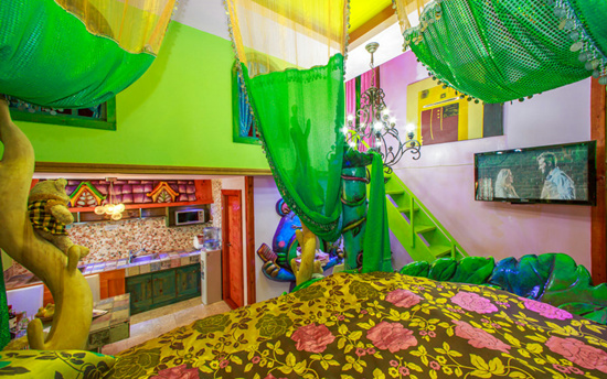 room detail thumbnail 2