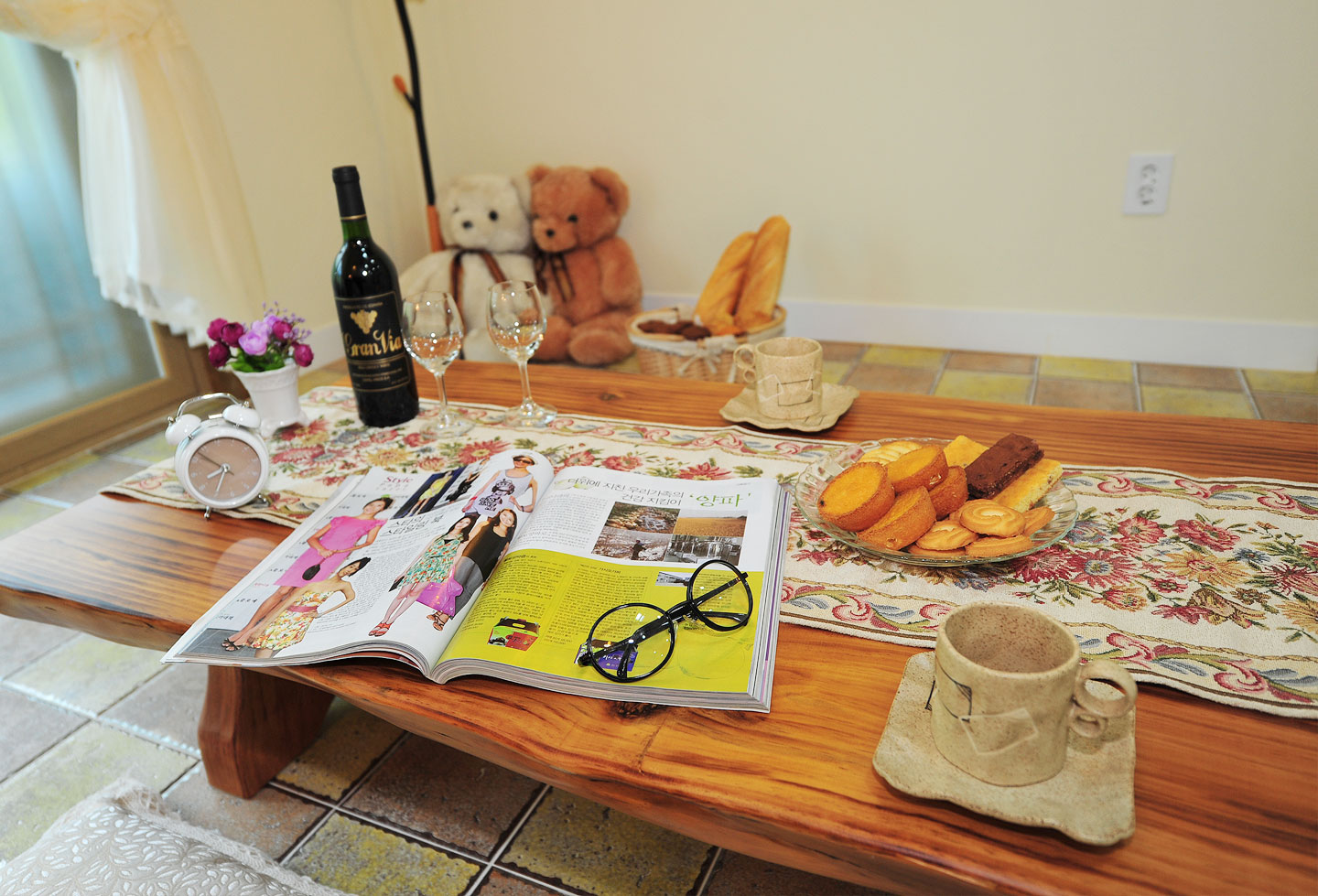 room detail thumbnail 1