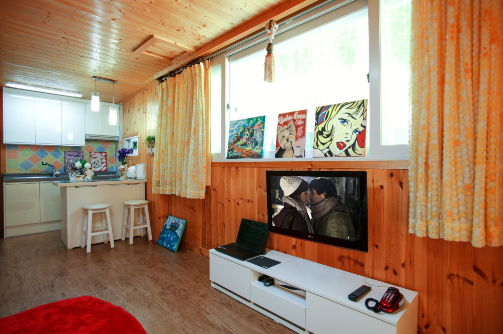 https://yaimg.yanolja.com/v5/2025/04/19/16/6803cfab4ba7c4.26968634.jpg