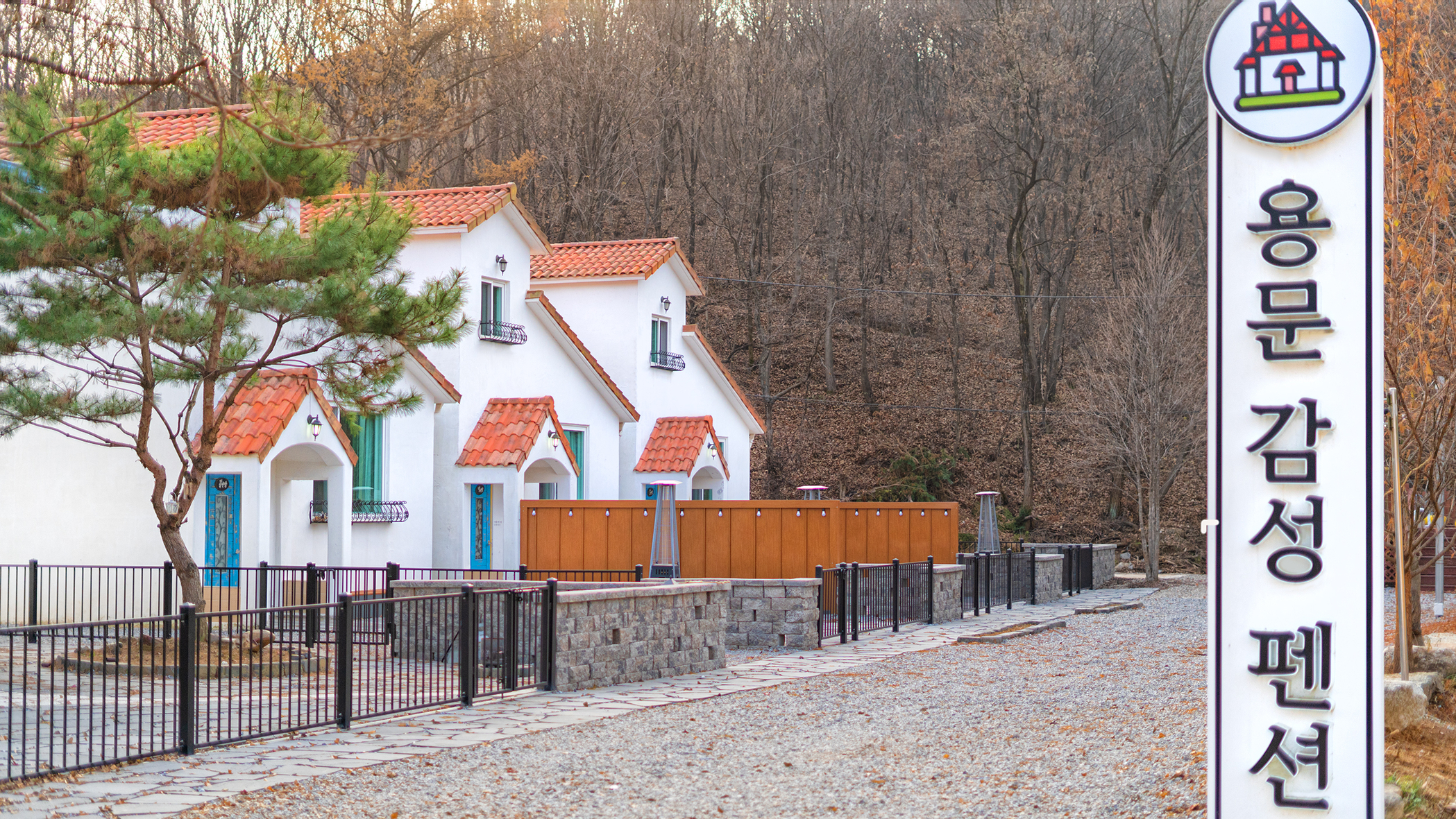 https://yaimg.yanolja.com/v5/2025/04/19/16/6803d419dce2f5.52812673.jpg