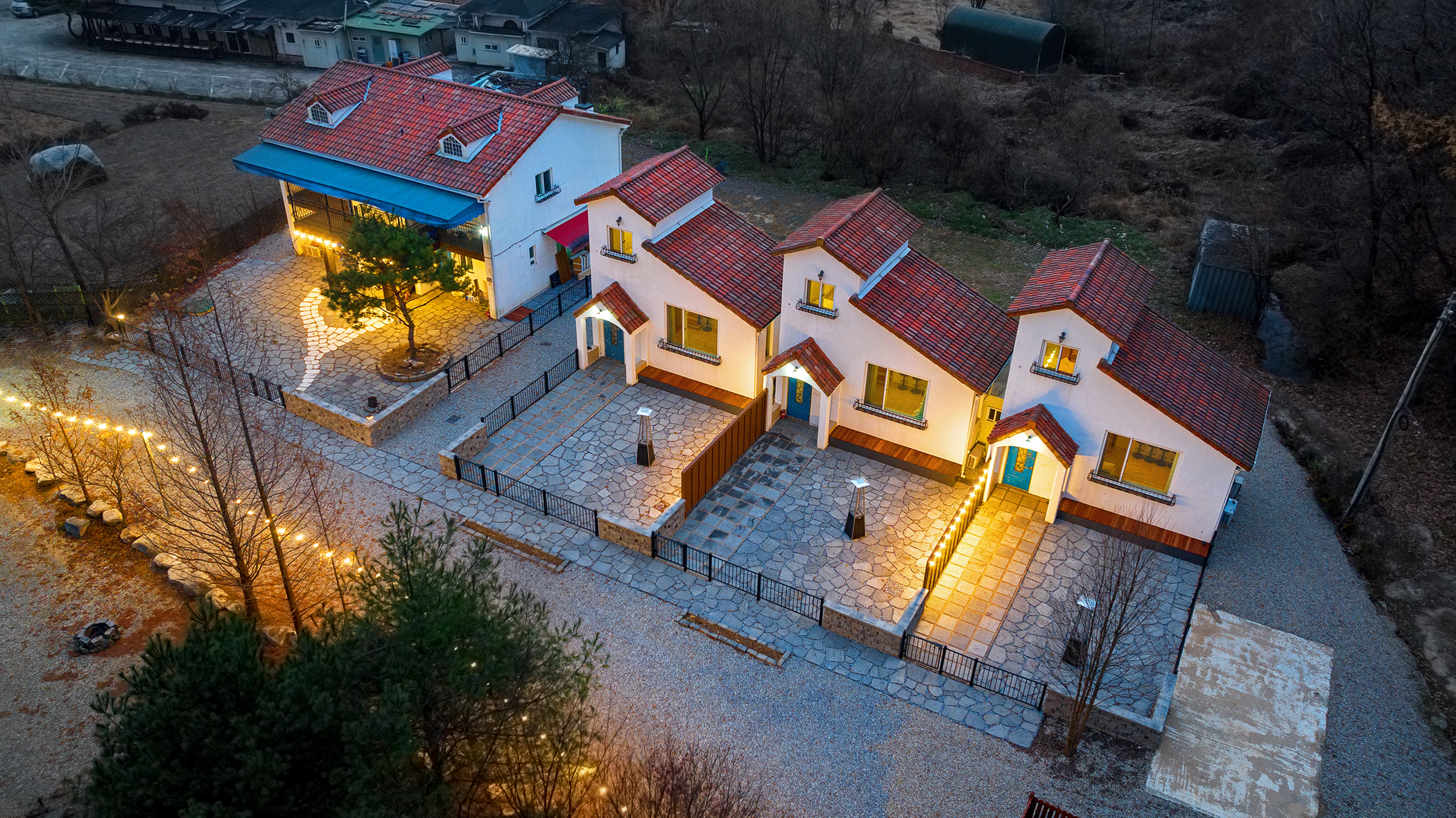 https://yaimg.yanolja.com/v5/2025/04/19/16/6803d41a21bd25.99454577.jpg