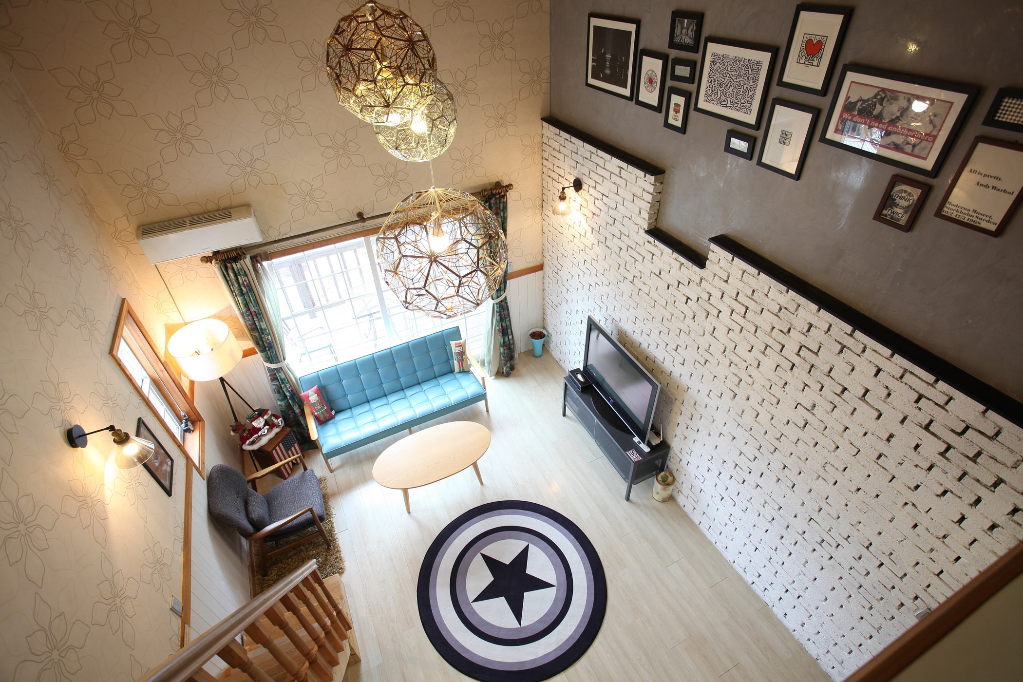 room detail thumbnail 2