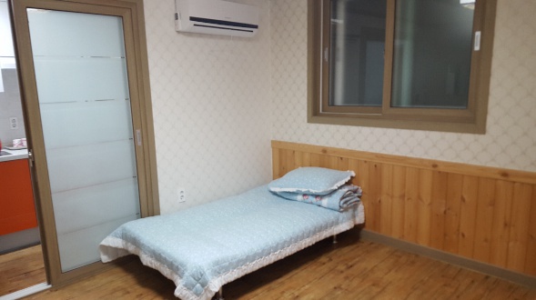 https://yaimg.yanolja.com/v5/2025/04/19/17/6803e22da681a6.75544151.jpg